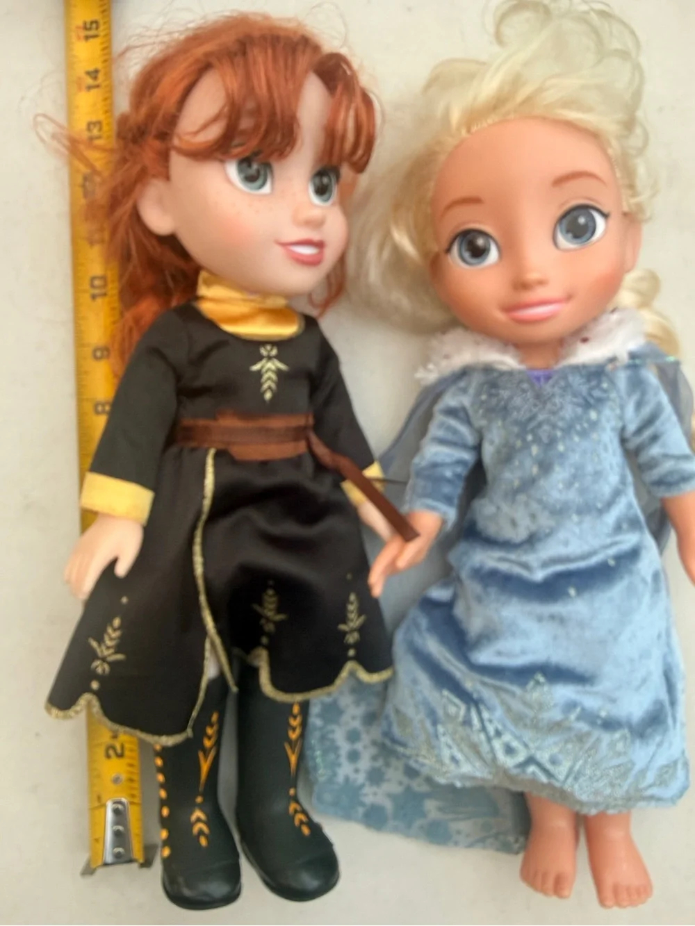 Disney Frozen 2 Anna and Elsa 